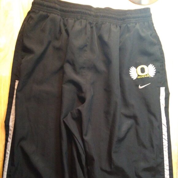 Vintage Nike Oregon Ducks Wind Pants Joggers Trainers - Picture 2 of 10